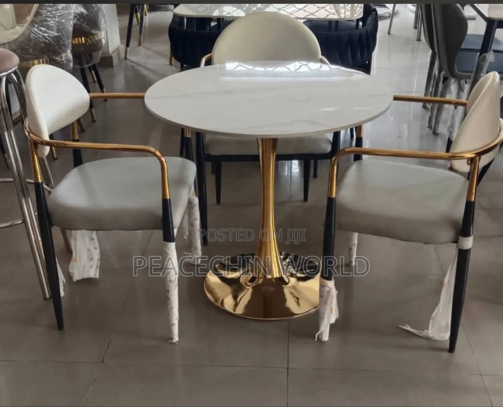 Me You Dining Set