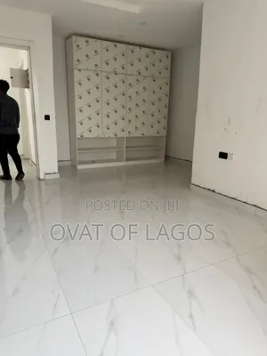 3bdrm Apartment in Ikate for rent