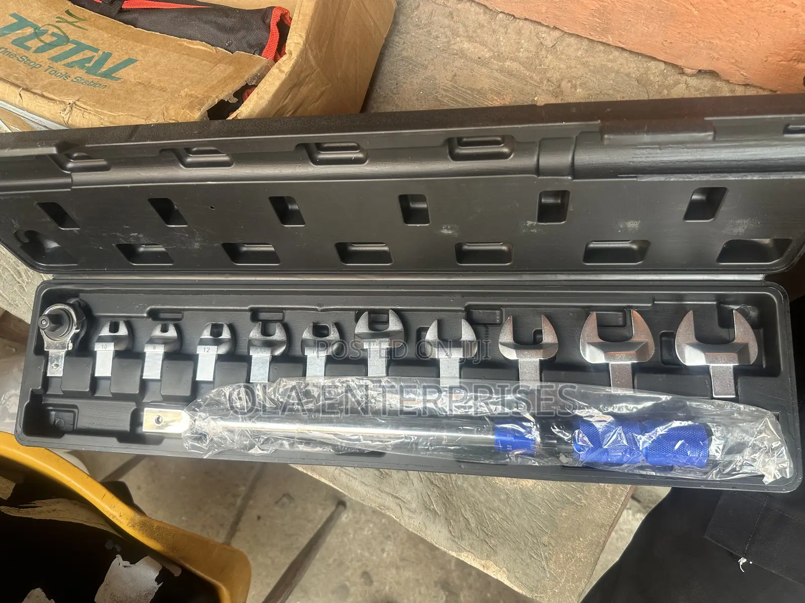 12-Piece Interchangeable Torque Wrench Spanner Set