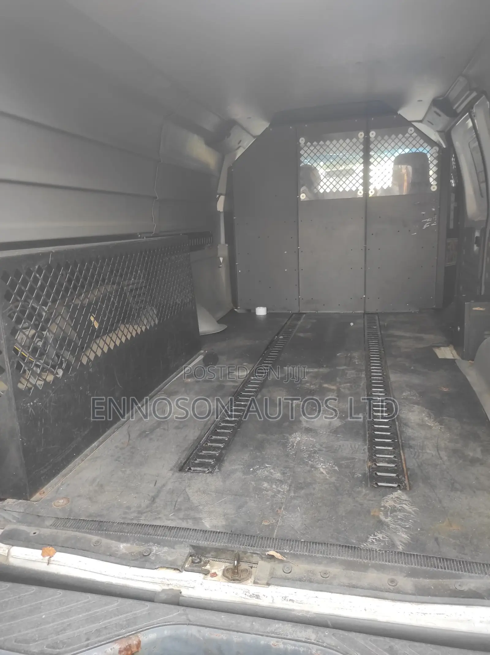 Ford E-150 2012 White