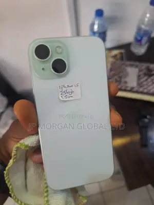 Apple iPhone 15 256 GB Green