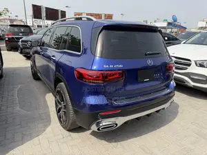 Mercedes-Benz GLB-Class 2021 Blue