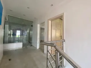 2bdrm Apartment in Lekki Phase 1 for rent