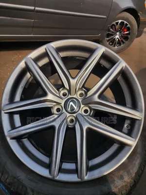 18-inch Lexus Is250 Rim.