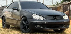 Mercedes-Benz CLK 320 Cabriolet 2004 Gold