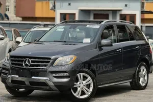 Mercedes-Benz M Class ML350 4MATIC 4dr SUV AWD (3.5L 6cyl 7A) 2015 Gray