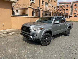 Toyota Tacoma SR Double Cab 5' Bed I4 AT 2023 Silver