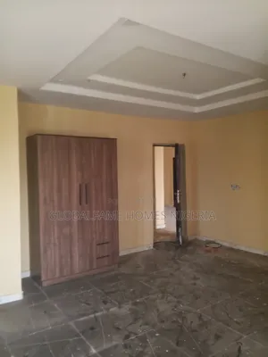 3bdrm Block of Flats in Secured And Call In, Awoyaya for rent
