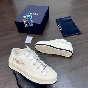 *Christian Dior Walk N Dior Low-Top Platform -Sneakers *