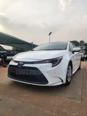Toyota Corolla 2023 White