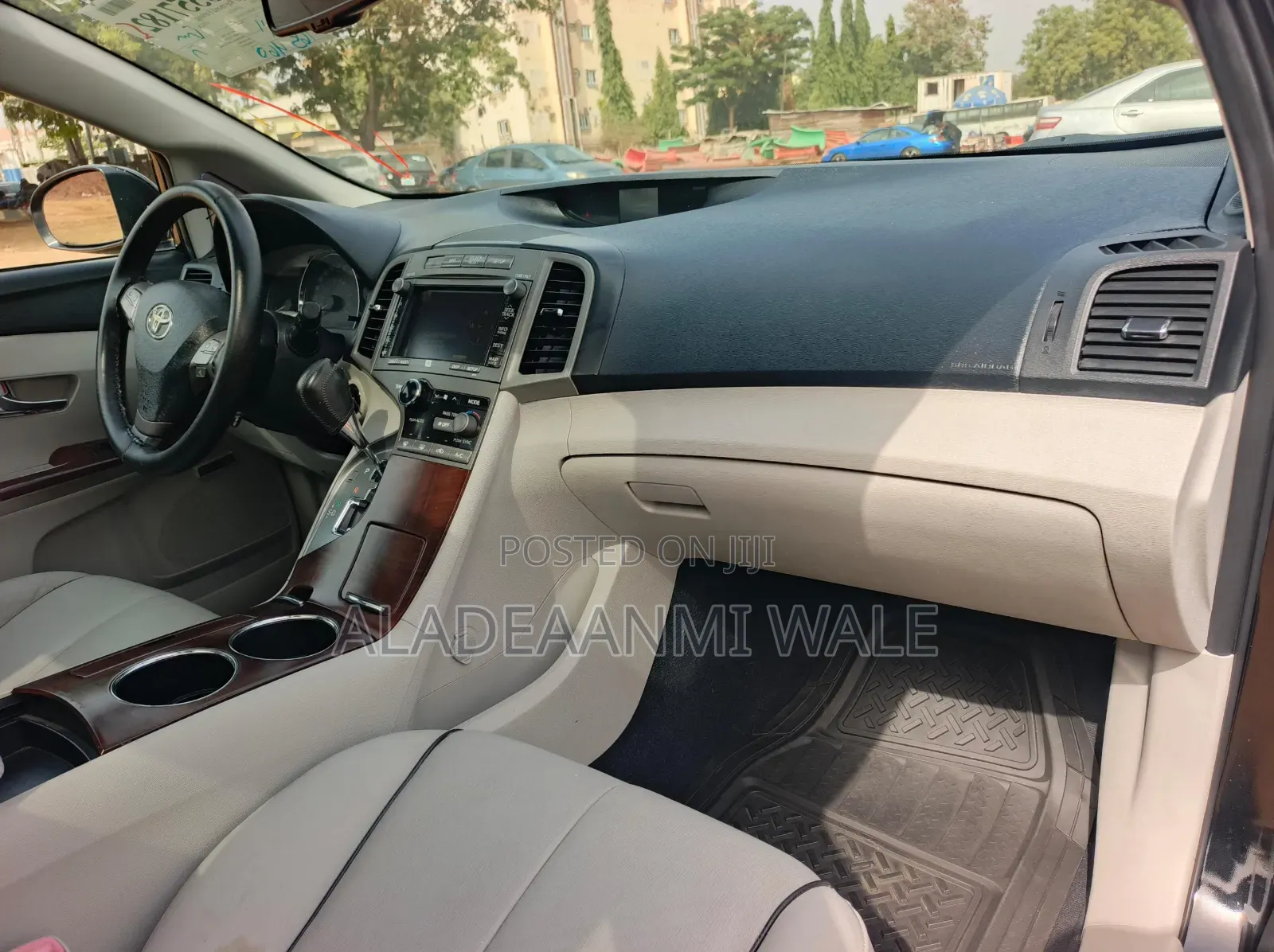 Toyota Venza XLE 2010 Black