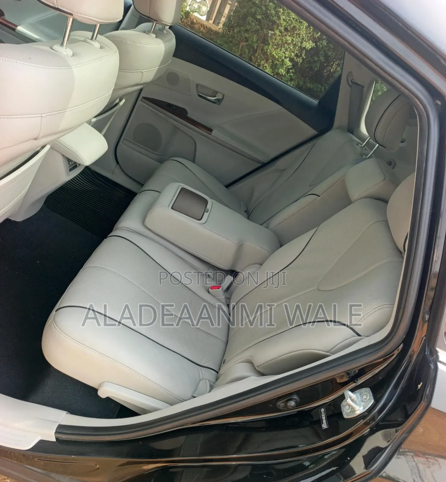 Toyota Venza XLE 2010 Black