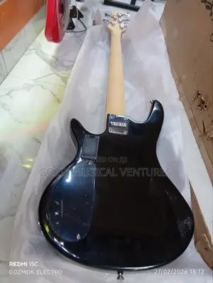 Yamaha Active Bass Guitar Five Strings