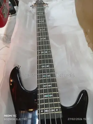 Yamaha Active Bass Guitar Five Strings