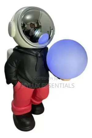 Rechargeable Multifunctional Astronaut Projector With Speaker