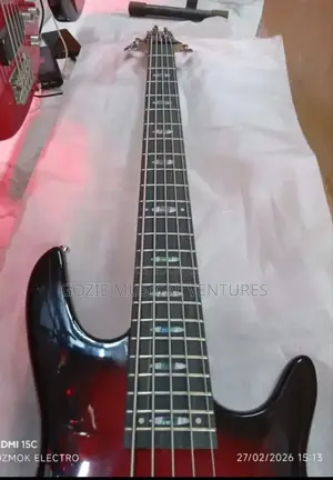 Yamaha Passive Bass Guitar Five Strings