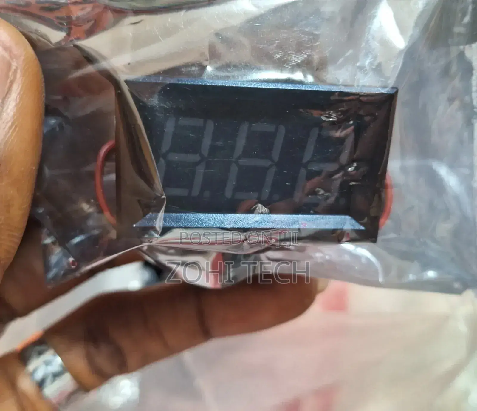 Digital Battery Display Meter