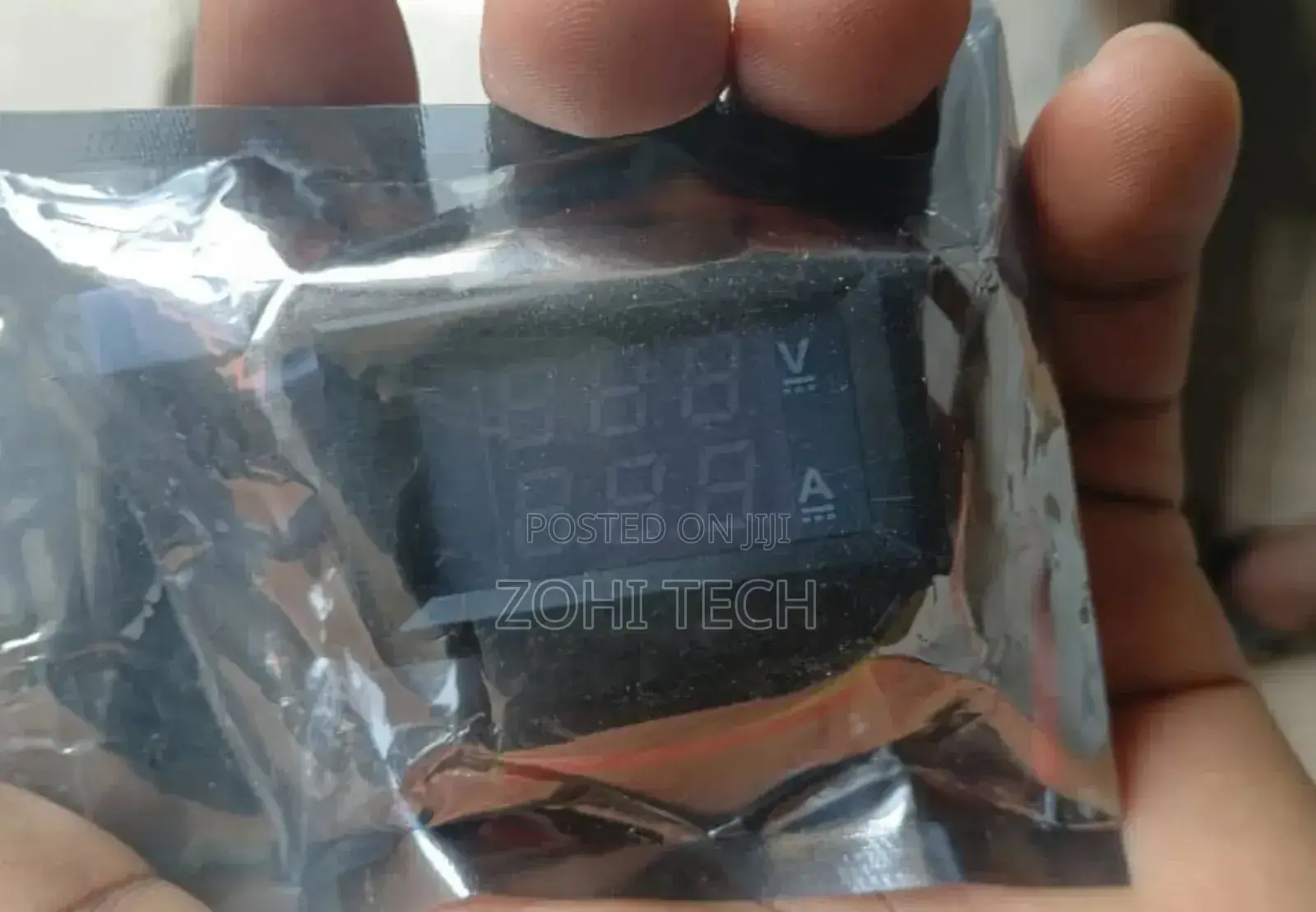 Digital Battery Display Meter