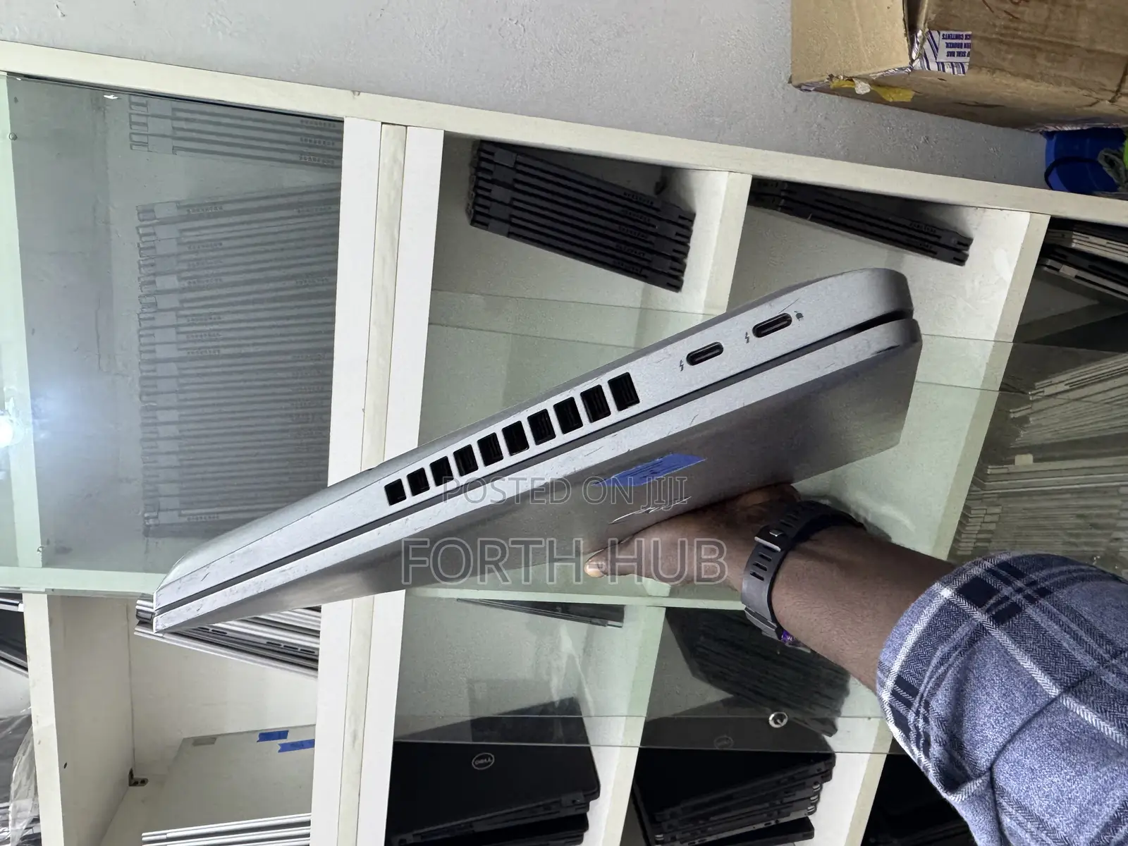Laptop Dell Precision 3561 32GB Intel Core i7 SSD 512GB
