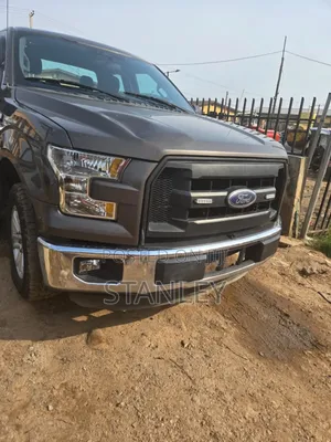 Ford F-150 XL 4x4 SuperCrew Cab Styleside 6.5 ft. box 157 in. WB 2016