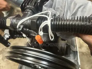 7.5hp Piston Type Air Compressor.