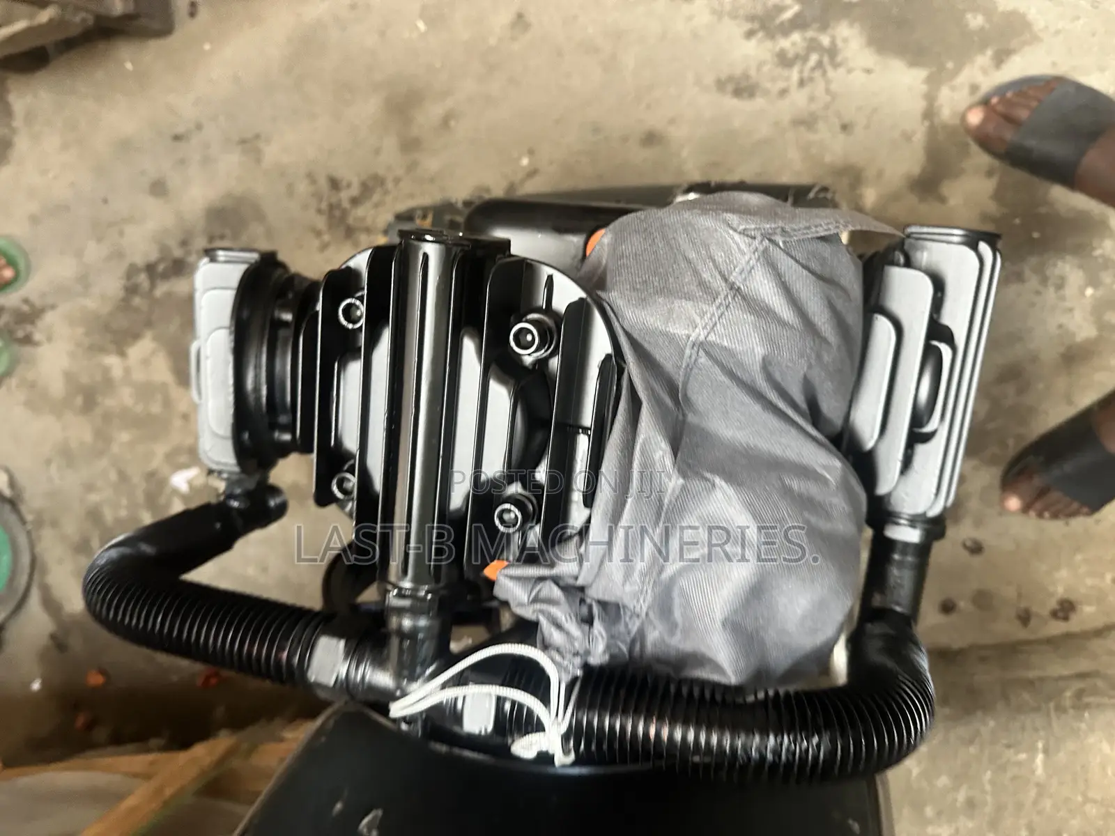 7.5hp Piston Type Air Compressor.