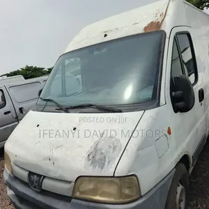 Peugeot Boxer 2005 White