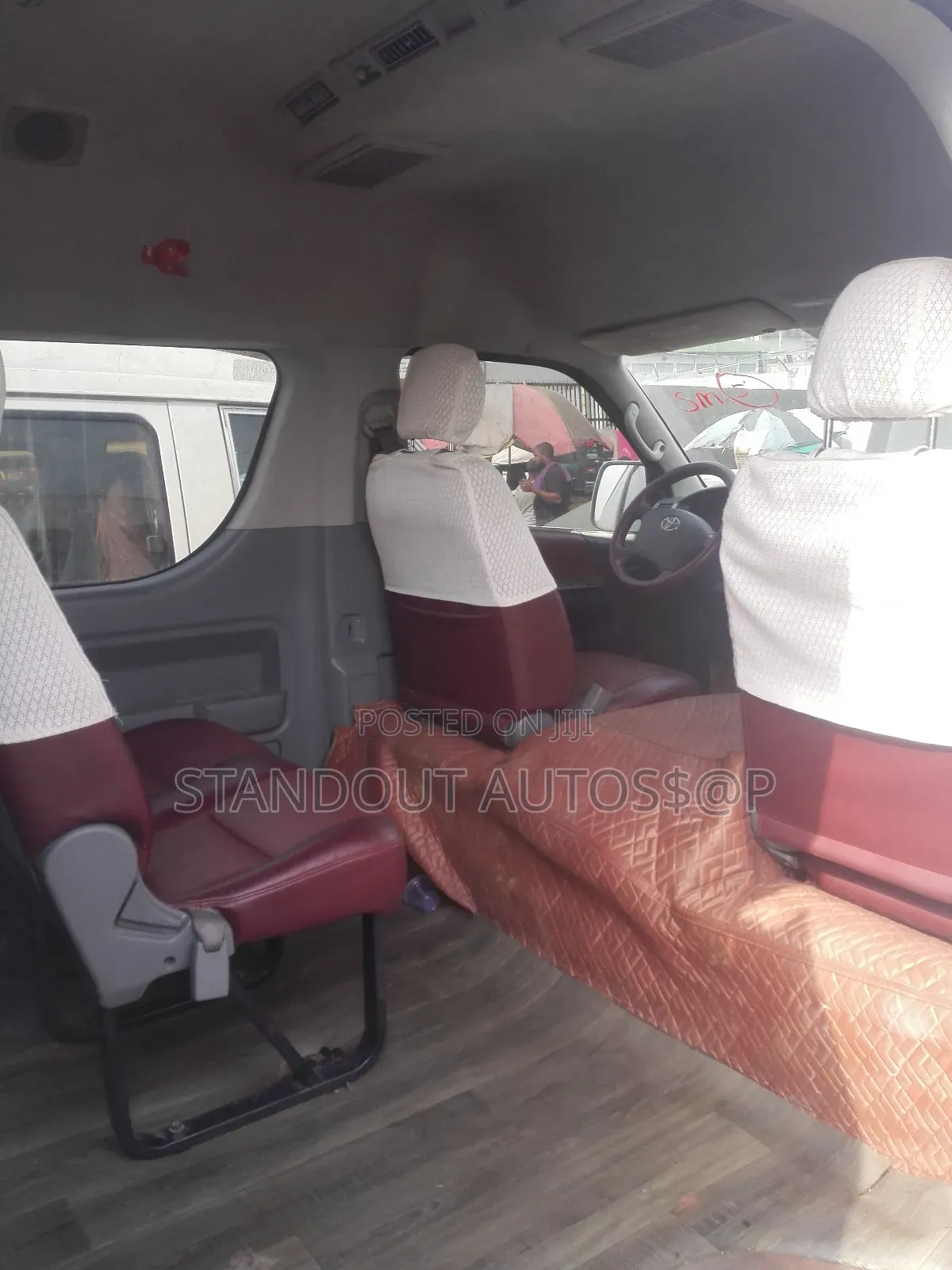 Toyota HiAce 2014 White