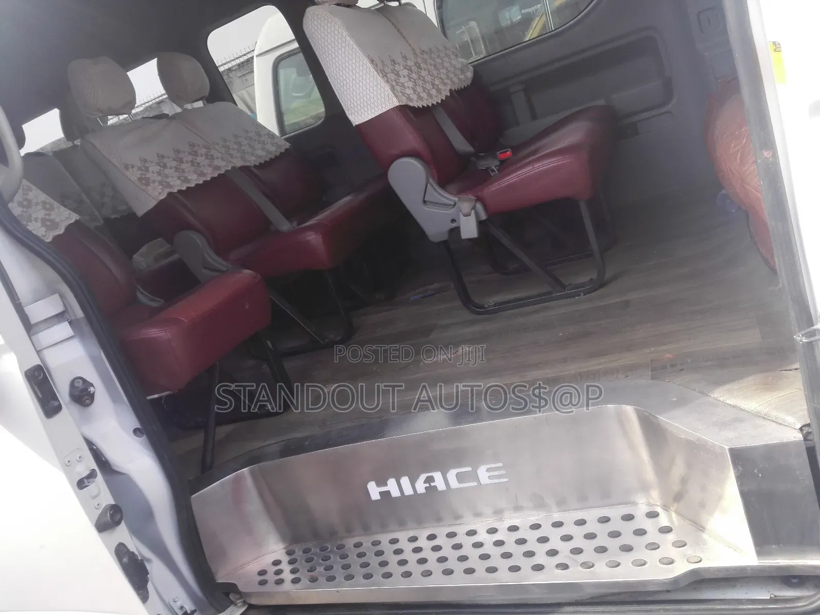Toyota HiAce 2014 White