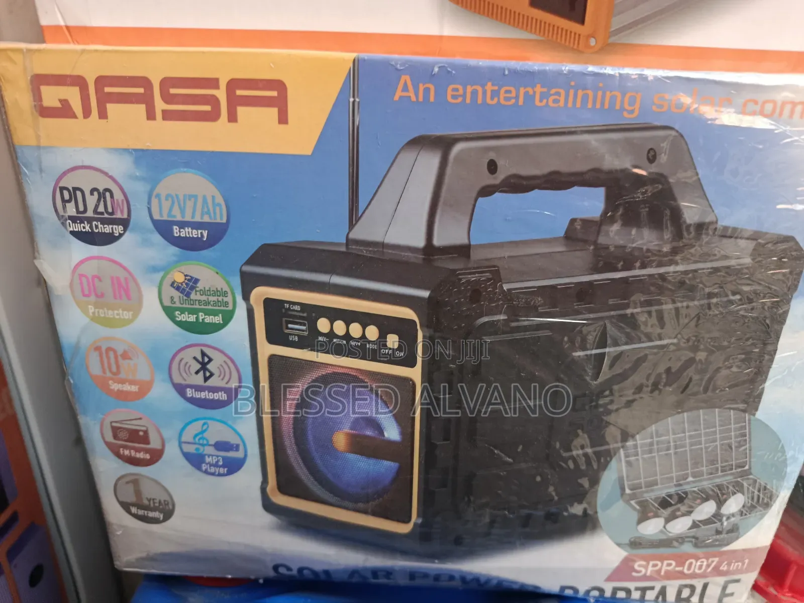 Qasa Black Solar Generator