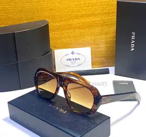 High Quality Luxury Prada Glasses