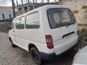Toyota HiAce 1997 White