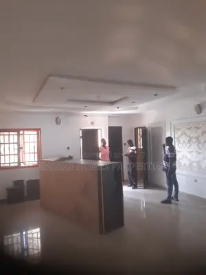 3bdrm Block of Flats in Thomas Estate, Ajah for rent