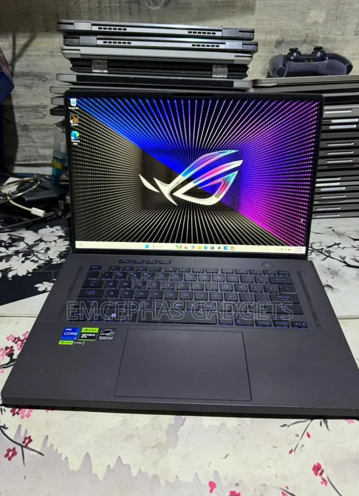 Laptop Asus ROG Zephyrus G16 16GB Intel Core i7 SSD 512GB