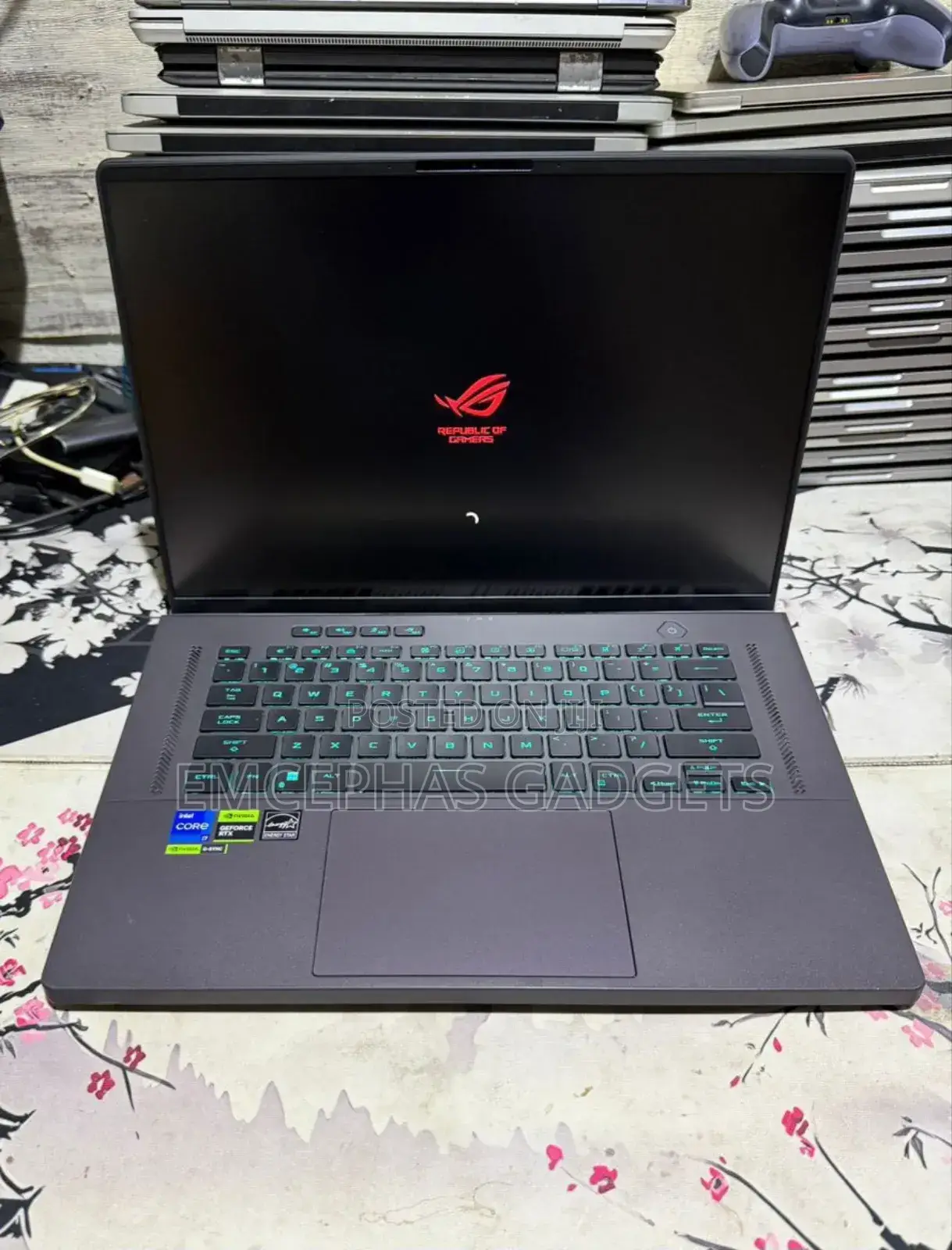 Laptop Asus ROG Zephyrus G16 16GB Intel Core i7 SSD 512GB