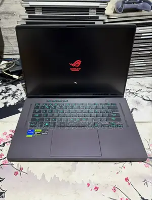 Laptop Asus ROG Zephyrus G16 16GB Intel Core i7 SSD 512GB