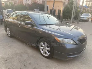 Toyota Camry SE V6 4dr Sedan (3.5L 6cyl 6AM) 2008 Gray