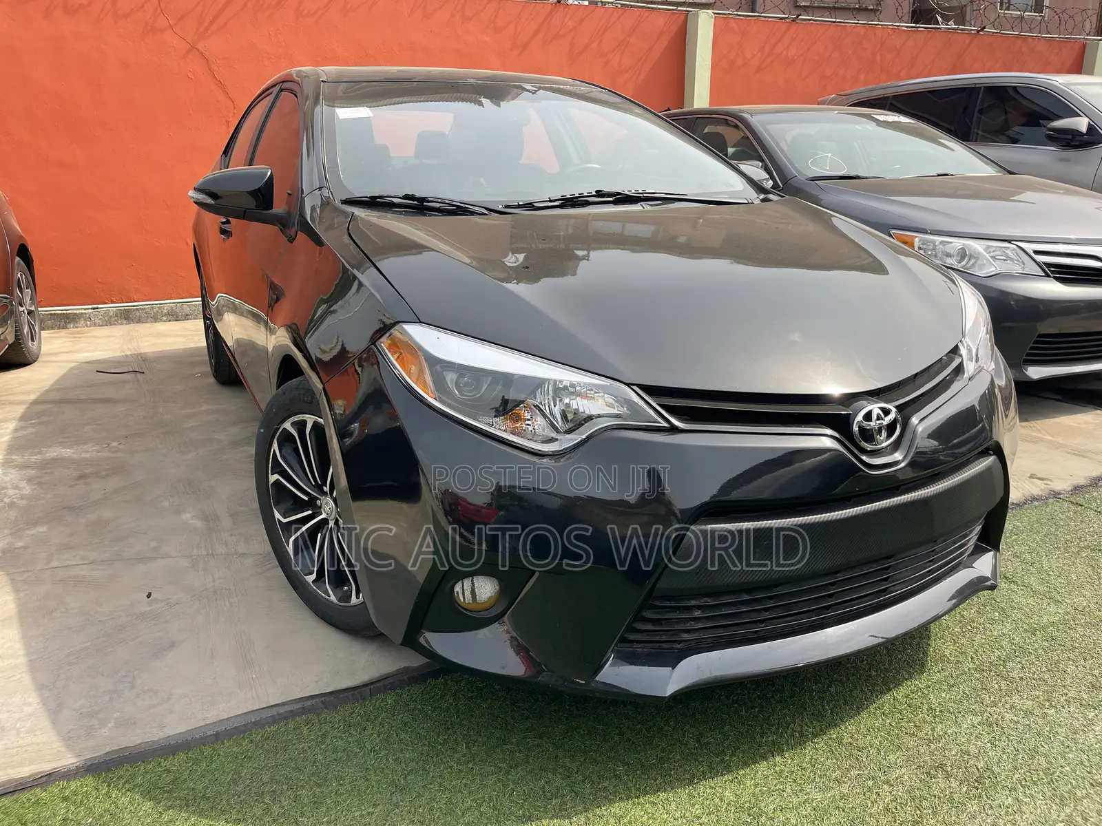 Toyota Corolla 2015 Black