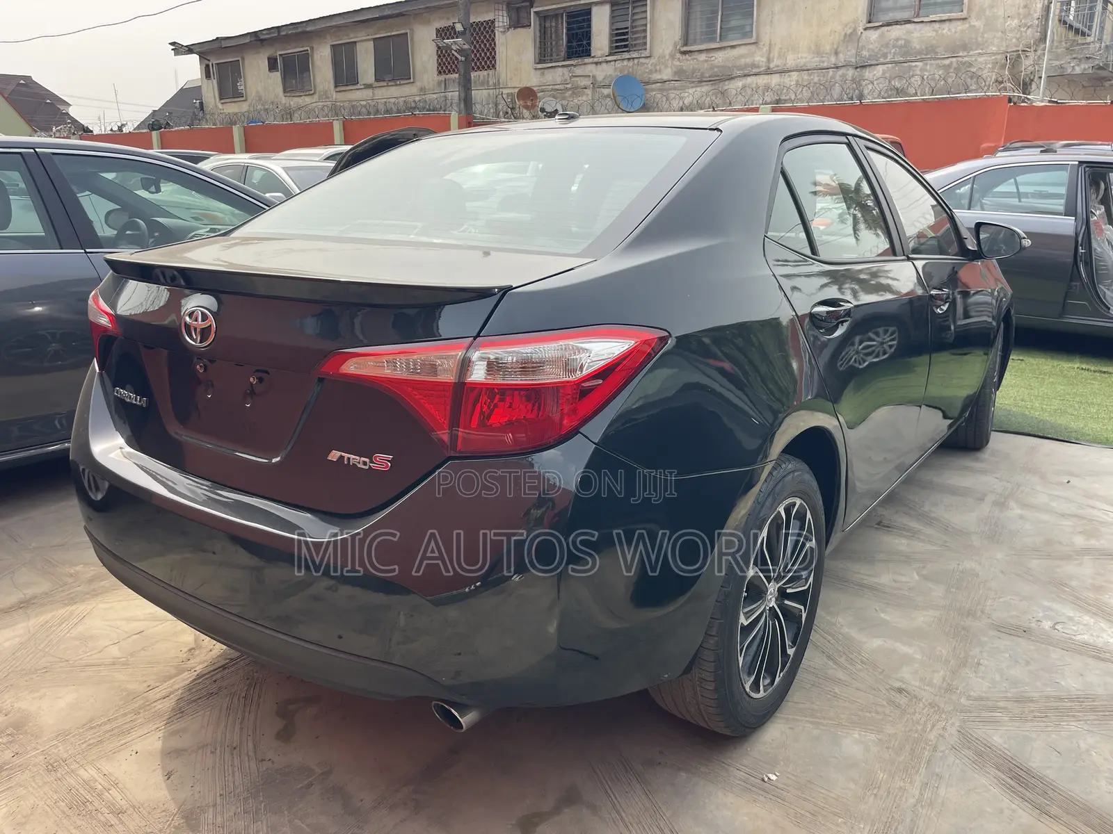 Toyota Corolla 2015 Black