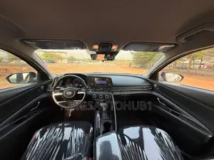 Hyundai Elantra SE 2021 Blue