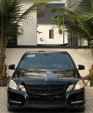 Mercedes-Benz E350 Base 4Matic Sedan AWD (3.5L 6cyl 7A) 2010 Black