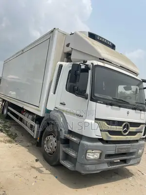 Extremely Sharp 1824 Truck