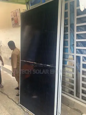 560watts Jinko Solar Panels