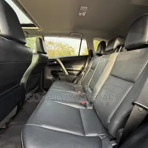 Toyota RAV4 Limited 4dr SUV AWD (2.5L 4cyl 6A) 2018 Maroon