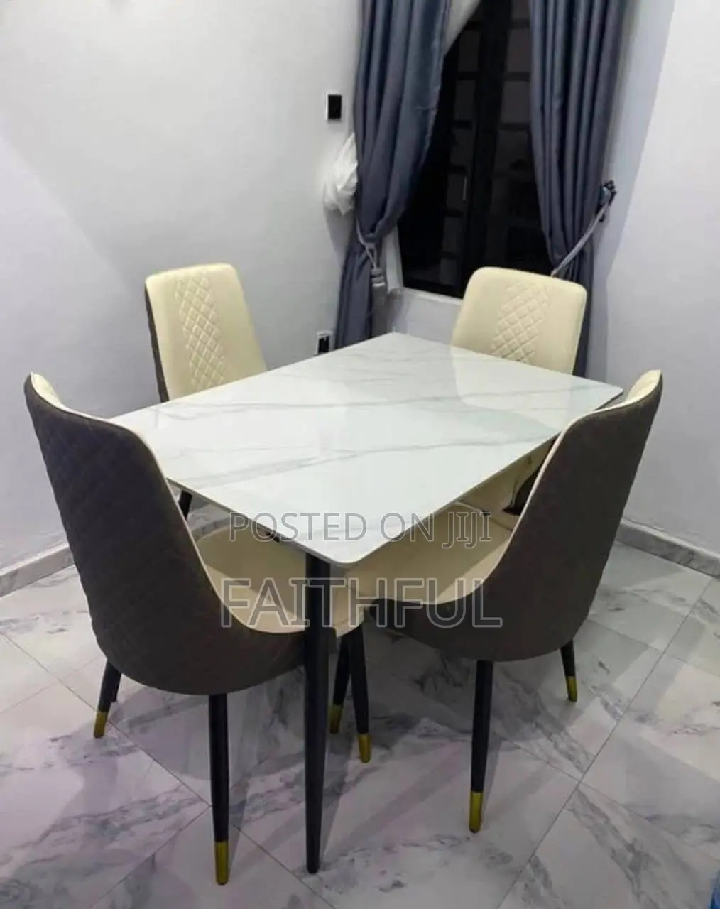 Unique Dinning Table Set