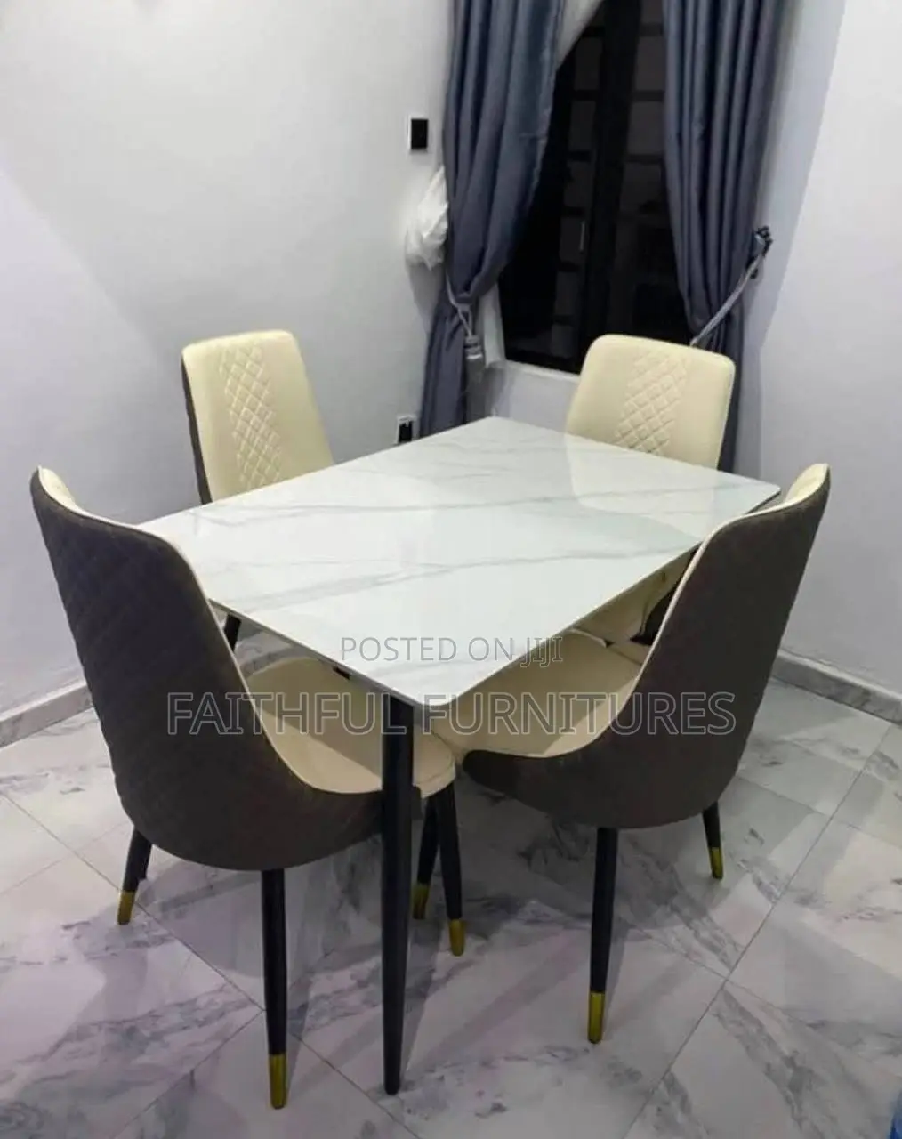 Unique Dinning Table Set