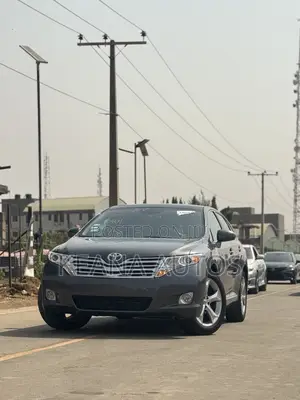 Toyota Venza AWD 2011 Gray