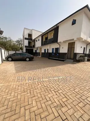 3bdrm Apartment in Gaduwa for sale