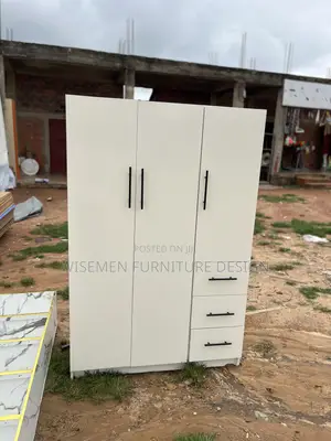 Neat and Spacious Wardrobe