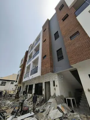 3bdrm Maisonette in Phase 1, Lekki for sale